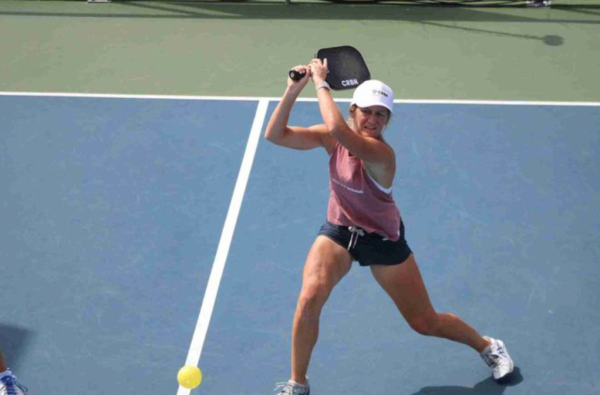 3 consejos para mejorar jugando un nivel superior en pickleball