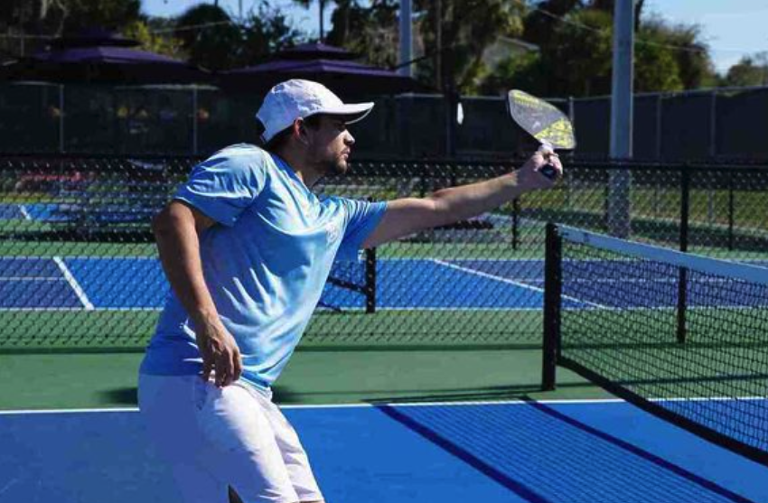 como dominar el voleo en pickleball ganar duelos rapidos red