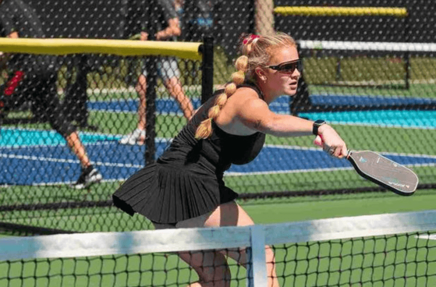  Cómo ejecutar un tiro dink en pickleball: manos suaves y arco bajo