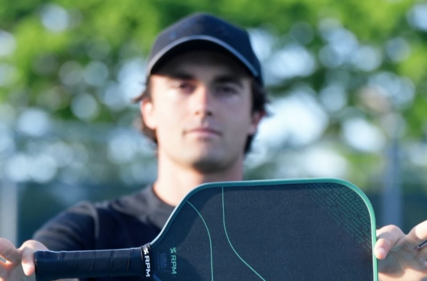 ¿Deberían la mayoría de los jugadores de pickleball usar una pala alargada?