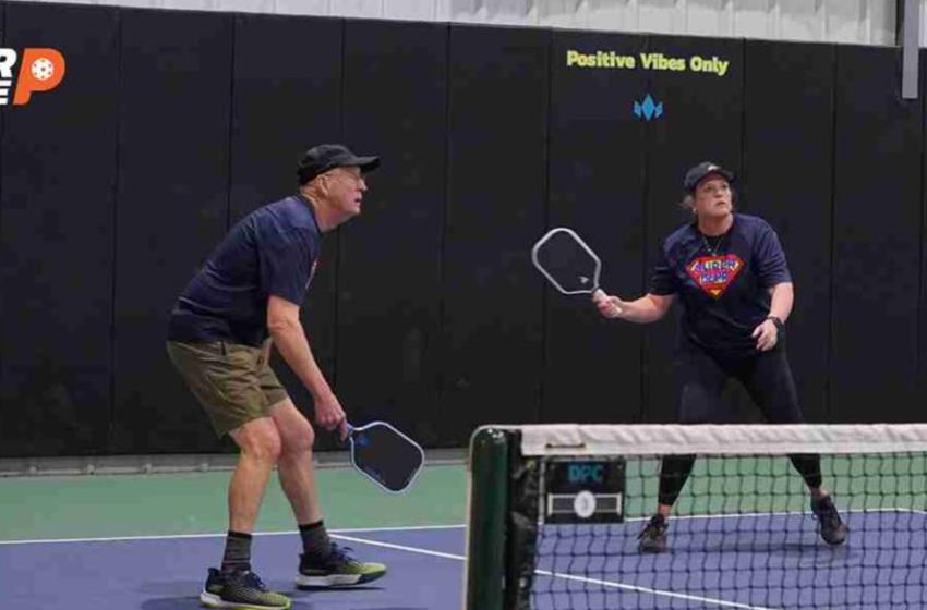 dejar de sobrepensar golpes pickleball